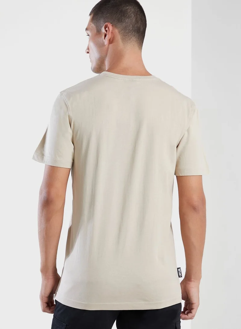 كايلر اند سنس تيشيرت بطبعة جرافيك